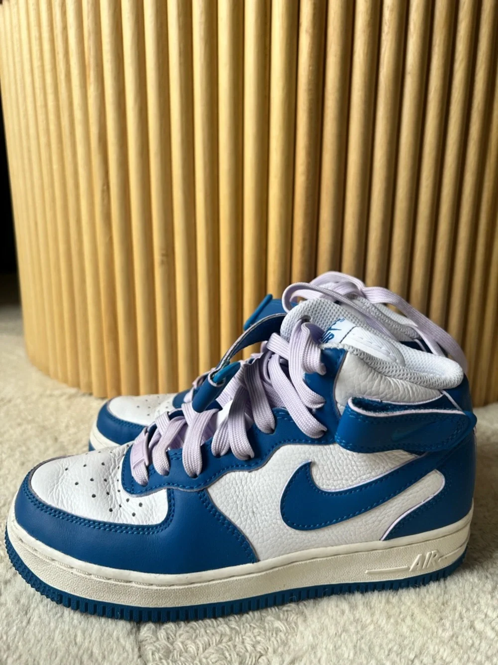 NIKE AIR FORCE 1 Size 36.5 US 6 23 cm - Picture 3 of 3